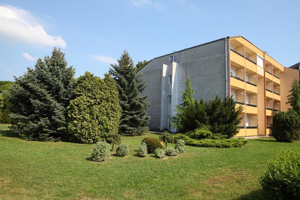 Hotel Napsugar Hévíz Exterior foto